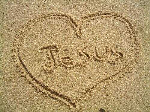 loving Jesus-sand